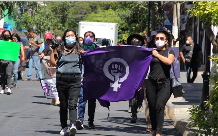 Marchan reporteras de Guerrero contra violencia