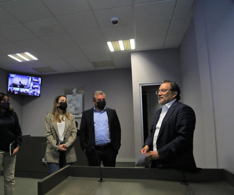 Comparte Escobedo su experiencia en Justicia Cívica
