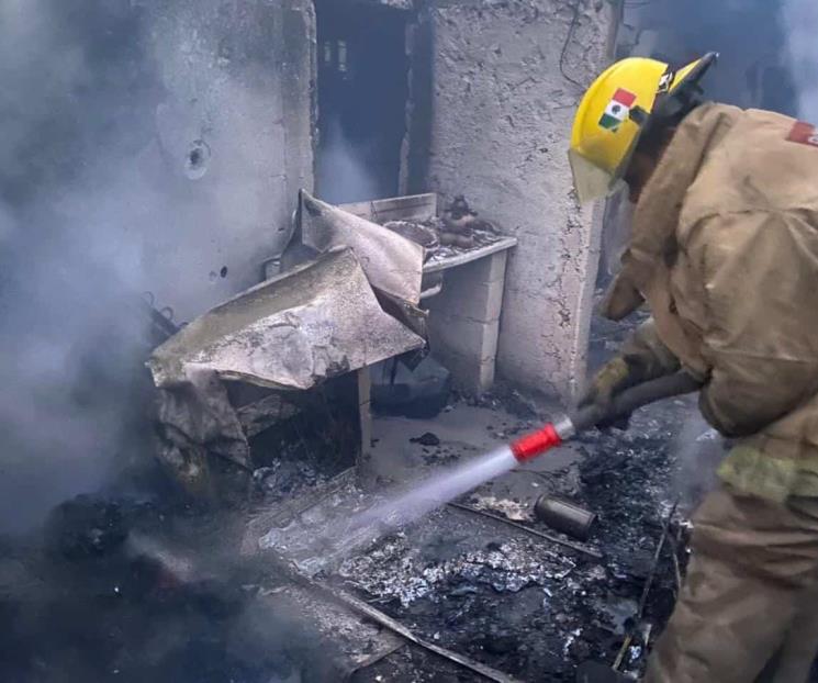 Se incendia casa en Montemorelos