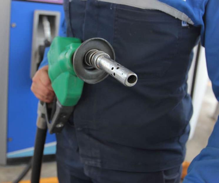 Gasolinera bajó precio tras balconeo en redes