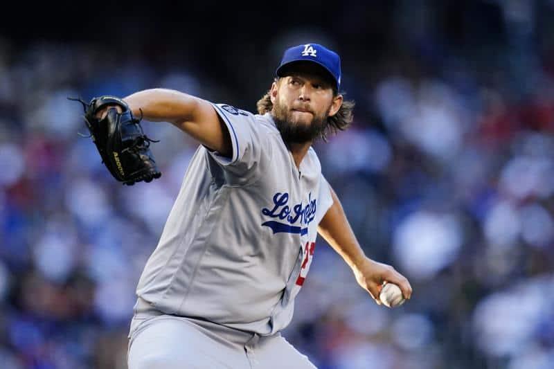 Se queda Kershaw en Dodgers