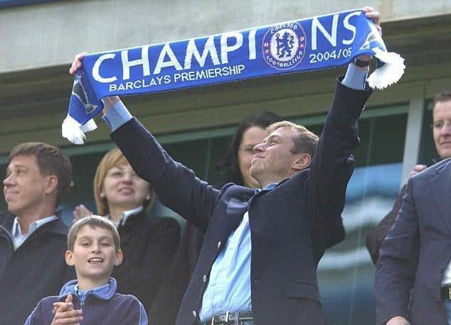 Confirma EPL descalificación de ex dueño de Chelsea