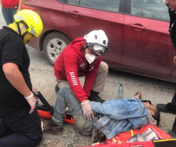 Se impacta motociclista contra auto en Montemorelos