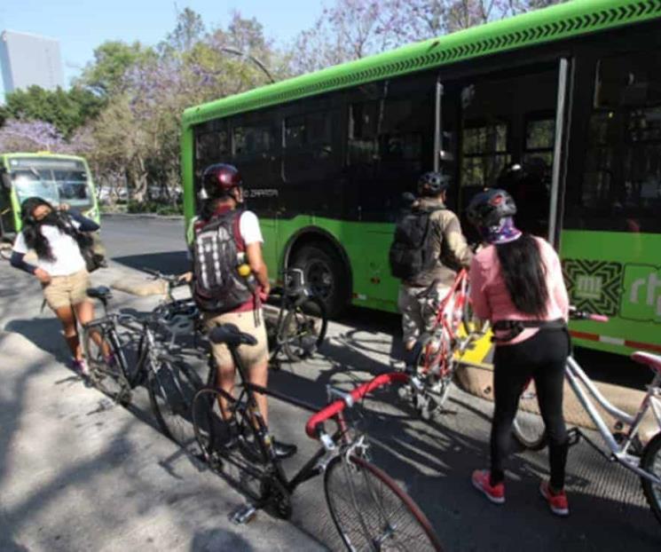 Gobierno arma paseo ciclista para conocer nuevo aeropuerto