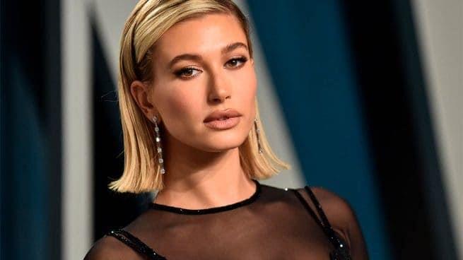 Hospitalizan a Hailey Bieber debido a afección cerebral