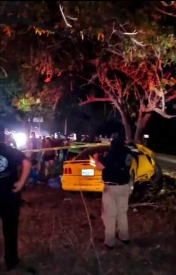 Un joven conductor murió luego de estrellar su vehículo el cual conducía a exceso de velocidad
