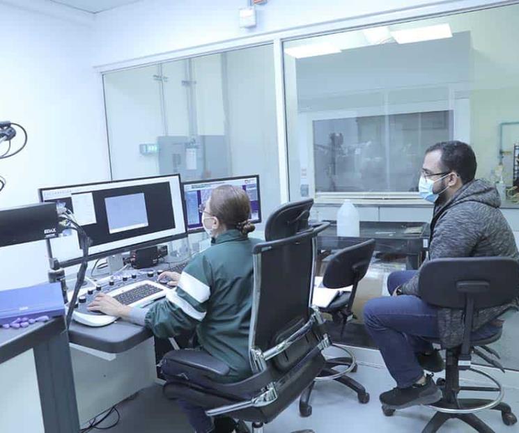 Mantiene UANL vanguardia en estudios aeronáuticos