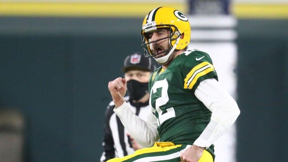 Rodgers extendió con Green Bay