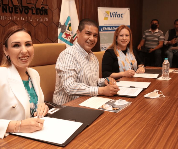 Firma Juárez convenio con Vifac