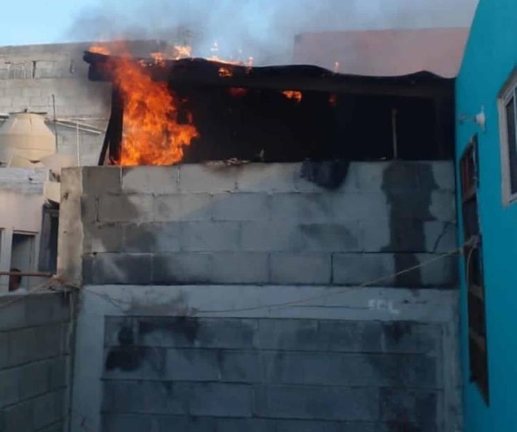 Arde en llamas vivienda en Apodaca