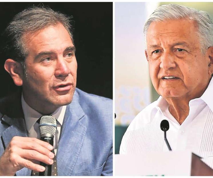 Chocan Córdova-AMLO por revocación de mandato