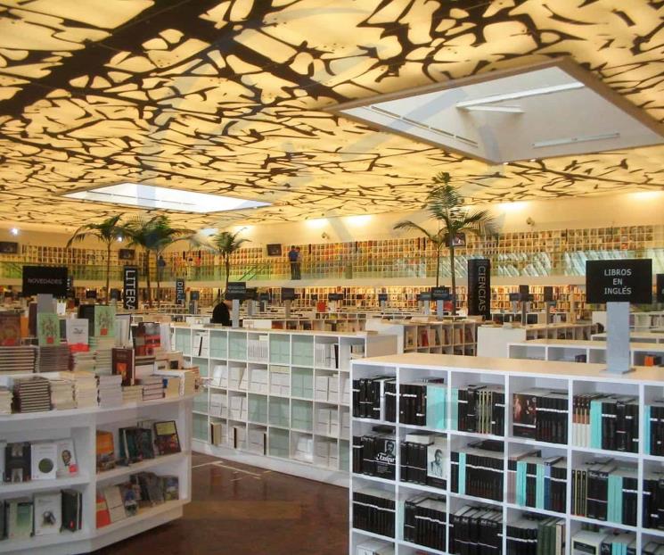 Recreaciones del escritor como amigo Recreaciones del escritor como amigo