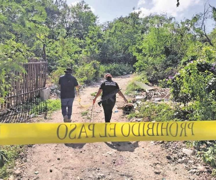 Hallan 5 cuerpos en fosa; fiscalía señala al CJNG
