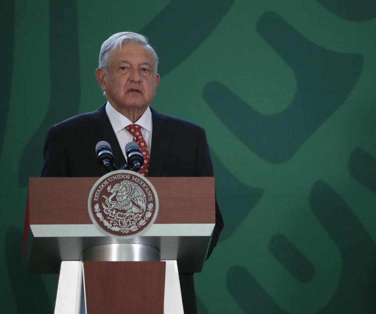 AMLO evita hablar sobre carta de Julio Scherer
