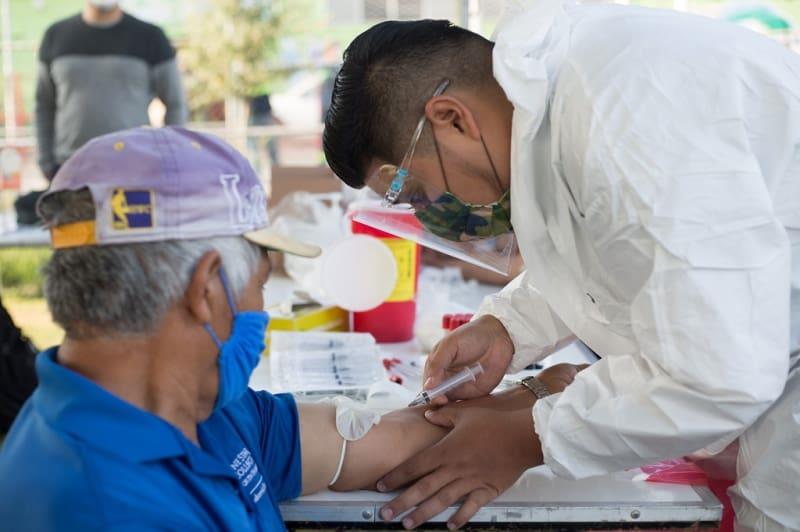 Anuncian cambios en jornada de vacunación de refuerzo