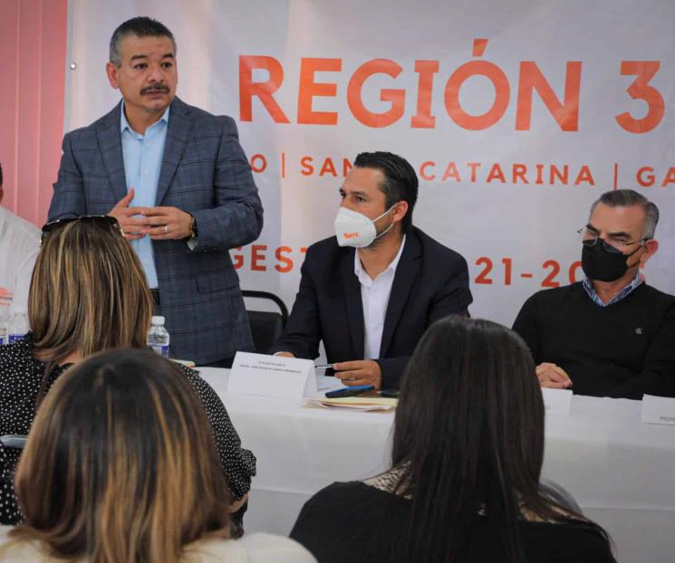 Sostiene Sección 21 reunión en la Región III en Santa