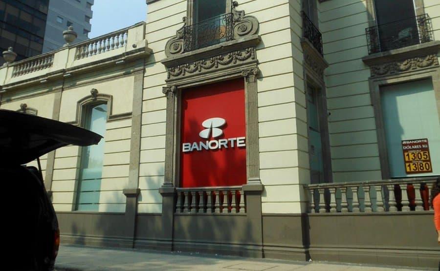 Iría Banorte por Banamex para tener un campeón de la banca