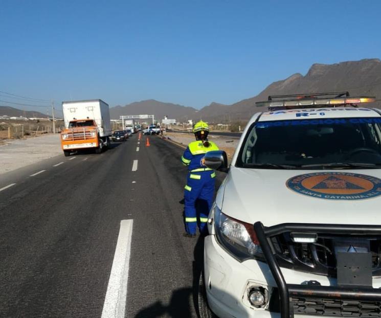 Encuentran cadáver en carretera Saltillo-Monterrey