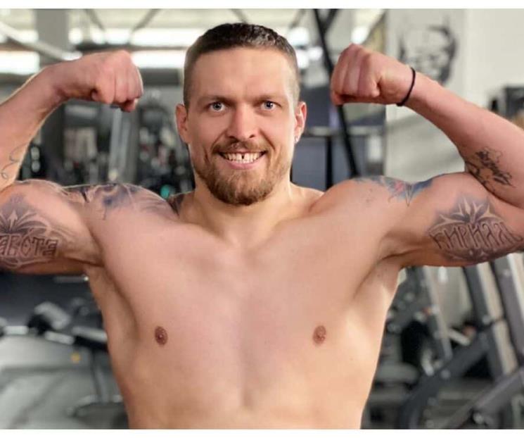 Usyk deja guerra y volverá a pelear