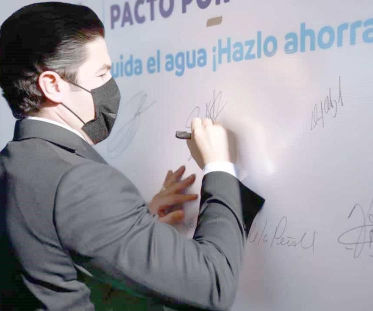 Firman “Pacto por el Agua”; exigen a industria no lucrar 