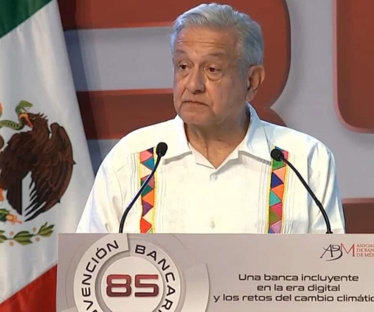 AMLO reafirma su compromiso de respetar autonomía de Banxico