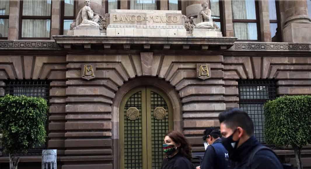 Como adelantó AMLO, Banxico sube principal tasa de 6% a 6.5%