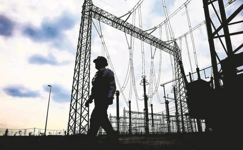 AMLO descarta pérdidas millonarias por reforma eléctrica