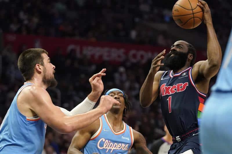 Apalean 76ers a Clippers