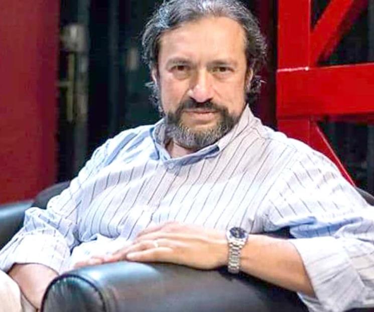 Gana David Olguín Premio Jorge Ibargüengoitia