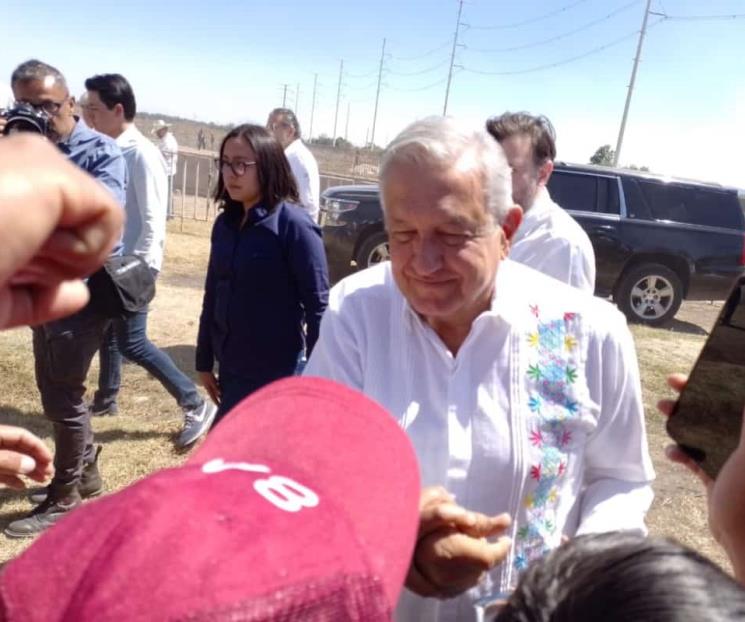 Coquizadora no aumentará precios de gasolinas: AMLO