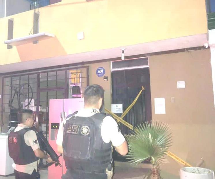 Aseguran armas, droga y cartuchos durante cateos