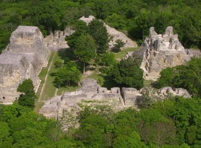 No estamos en contra del tren, queremos que se haga bien