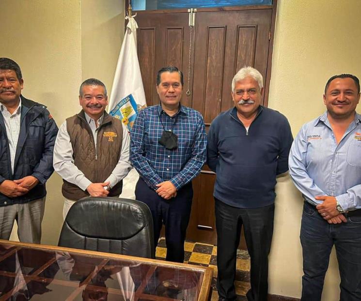 Estrecha Sección 21 vínculos con autoridades gubernamentales