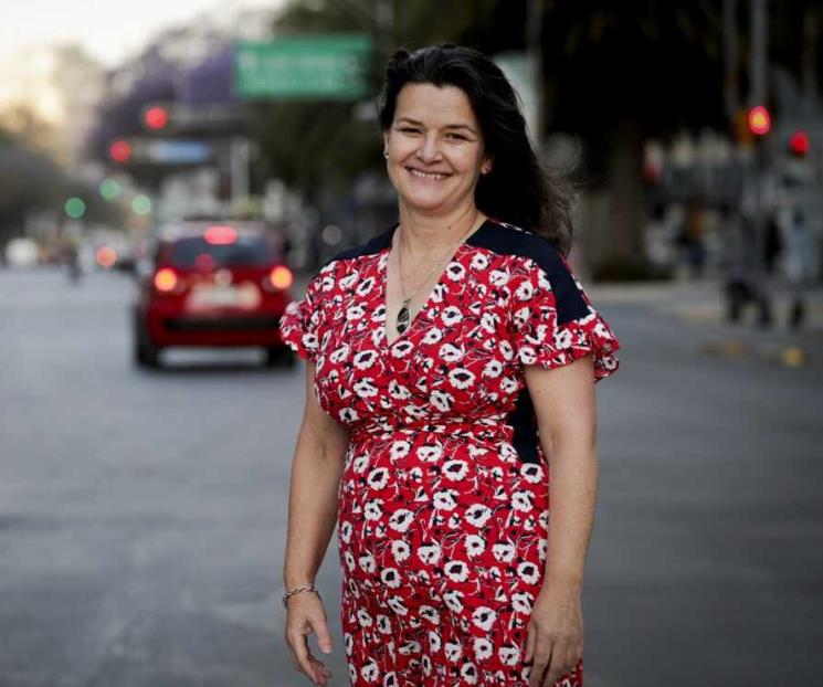 Sonia Sierra recibe Premio Nacional de Periodismo FILEY 2022