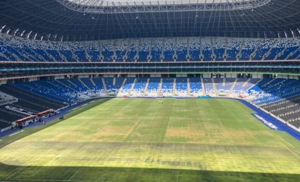 Deja concierto en malas condiciones cancha del BBVA Deja concierto en malas condiciones cancha del BBVA