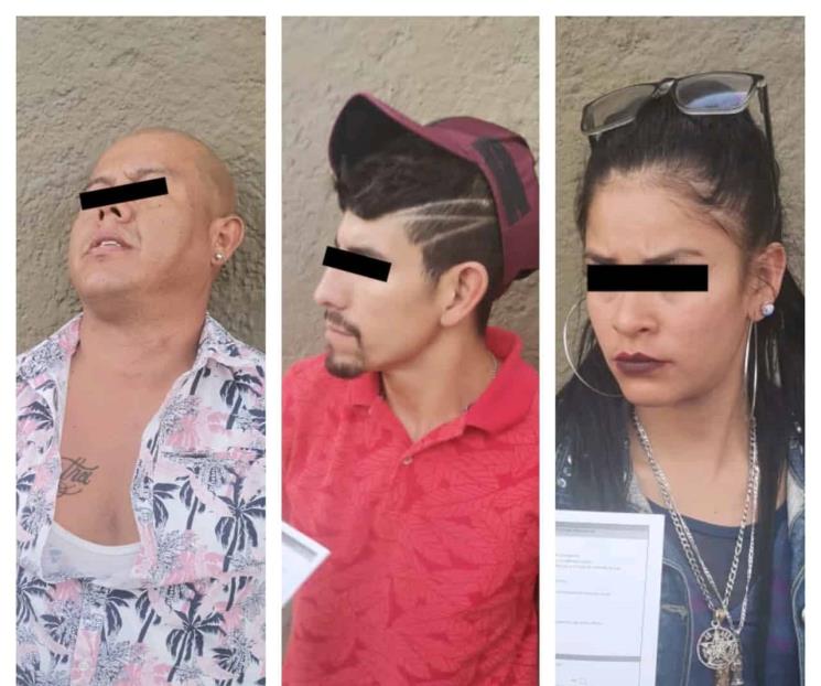 Detienen a tres por posesión de droga