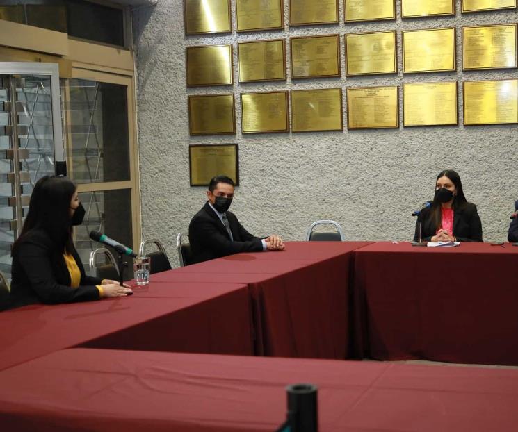 Comparecen aspirantes a magistrada del TSJ