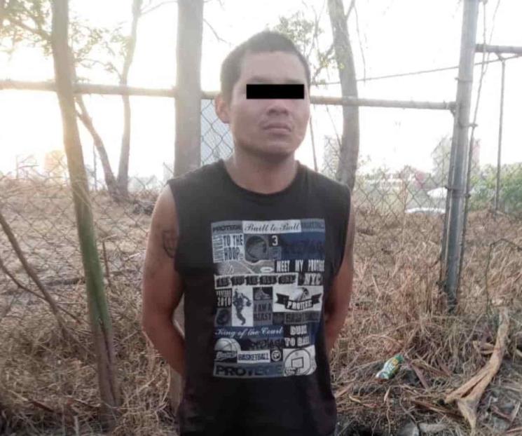 Detienen a hombre armado y con droga