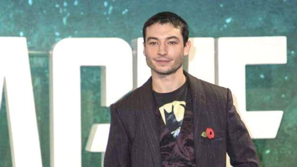 Arrestan a Ezra Miller por alterar el orden