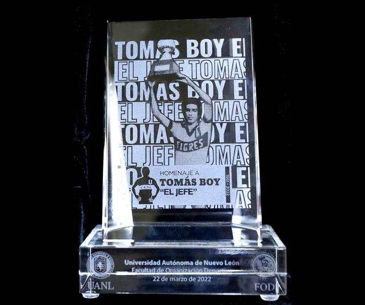 Destaca Rector de UANL entrega y compañerismo de Tomás Boy