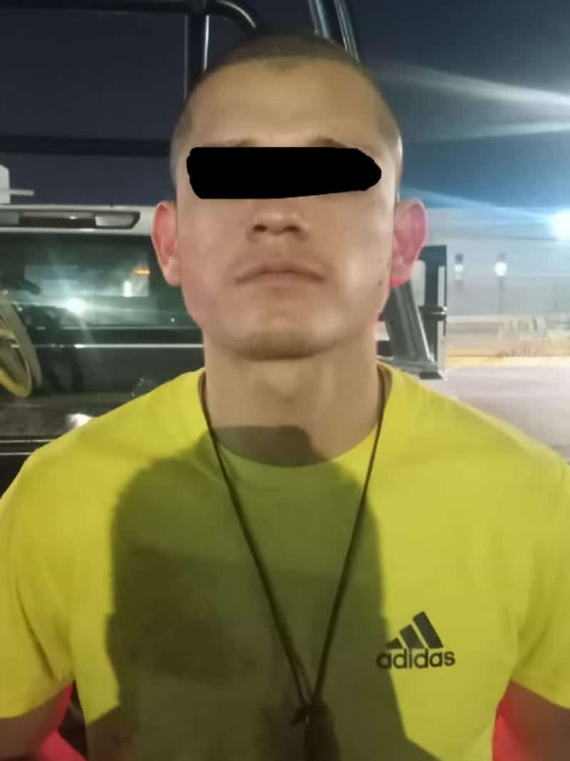 Detuvieron a un joven a quien le encontraron dentro de su mochila varias dosis de Cristal