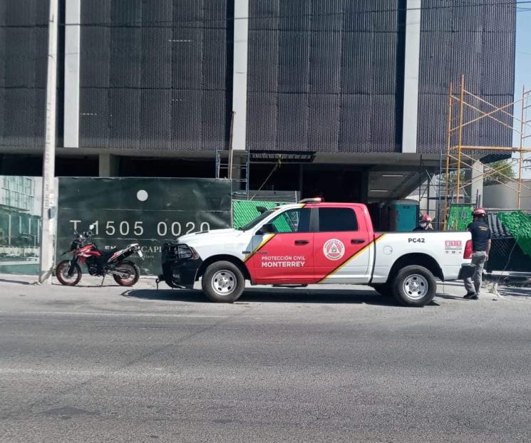 Muere trabajador tras caer de 40 metros de edificio