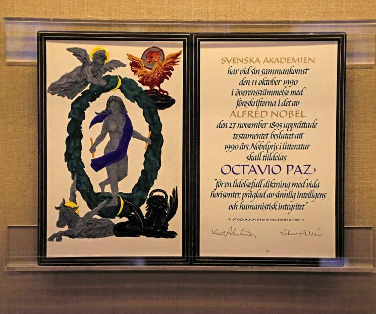 Depositan cenizas de Octavio Paz y Marie Jo en San Ildefonso