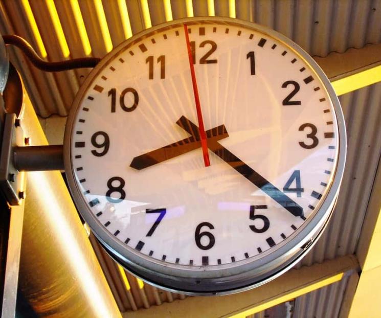 Este jueves se decide si sigue o no el Horario de Verano Este jueves se decide si sigue o no el Horario de Verano