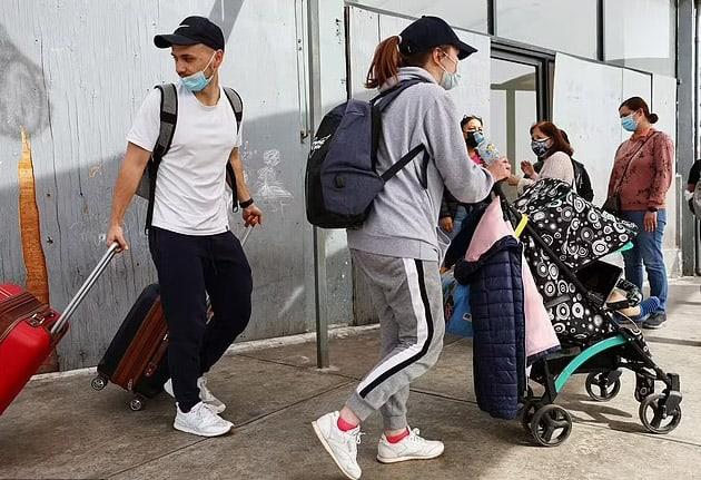 México recibe volumen récord de rusos y ucranianos