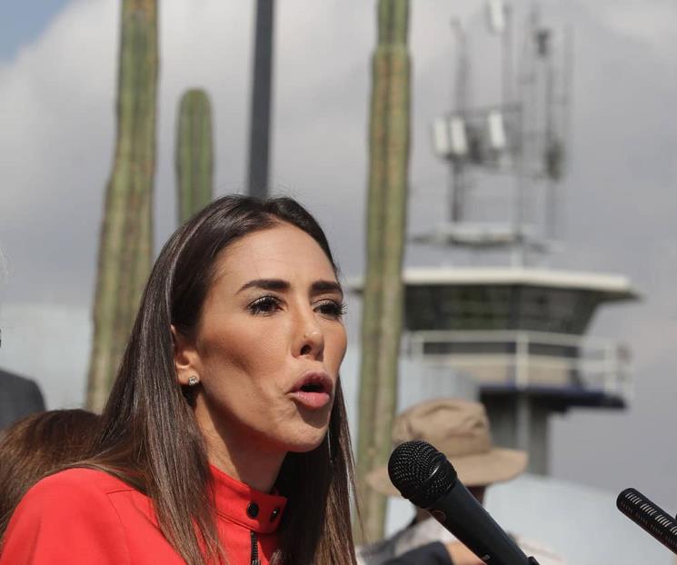 Por tercera ocasión, hija de Robles solicita audiencia Por tercera ocasión, hija de Robles solicita audiencia