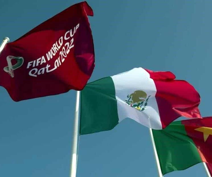 Alzan bandera mexicana en Qatar por el Mundial Alzan bandera mexicana en Qatar por el Mundial