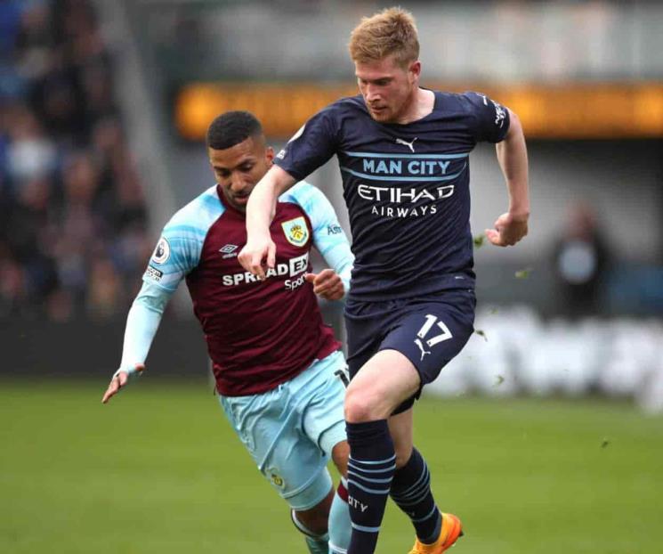 No cede City ante presión de Liverpool y lideran en EPL