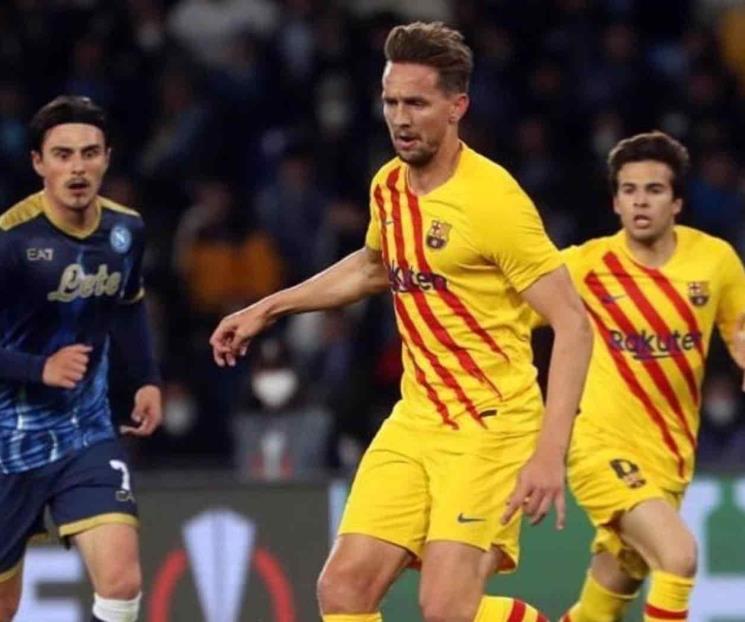 Pierde Barça a Luke de Jong por Covid-19