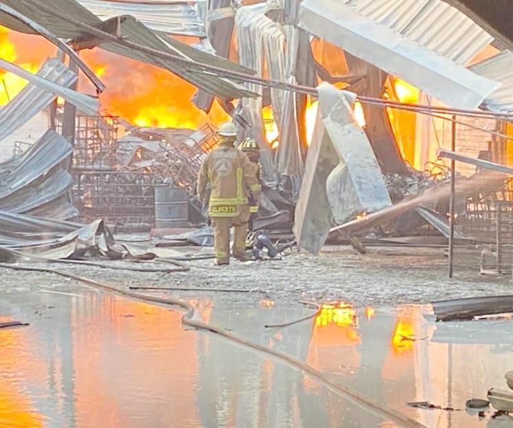 Alarma incendio en bodega de SC